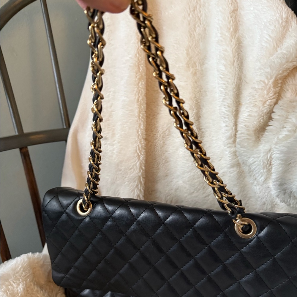 Badgley Mischka Black Quilted Shoulder Bag with Gold Chain - Picture 14 of 14